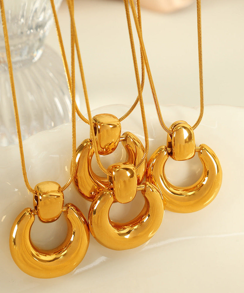 Retro High-end Earrings Set