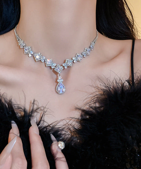 Zircon Diamond-Shaped Set